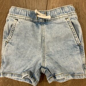 Light Blue Denim Shorts 90’s vibes